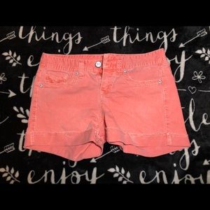 Gorgeous coral shorts 🌺